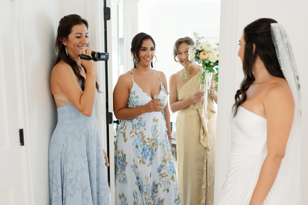How to Plan a Wedding Day Timeline That Actually Feels Relaxed